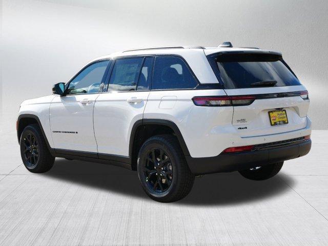 new 2025 Jeep Grand Cherokee car, priced at $43,999