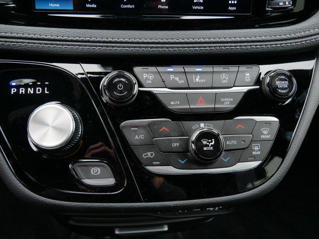 new 2025 Chrysler Pacifica car, priced at $45,999
