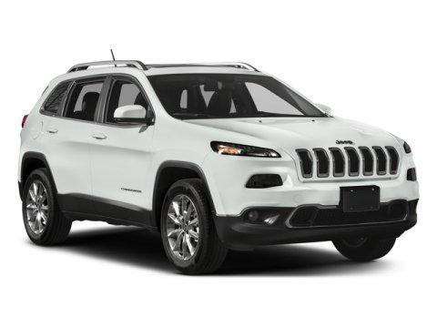 used 2016 Jeep Cherokee car, priced at $10,789