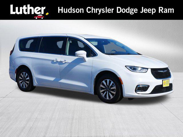 used 2022 Chrysler Pacifica Hybrid car, priced at $23,989