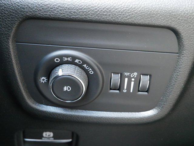 new 2025 Jeep Grand Cherokee car, priced at $43,749