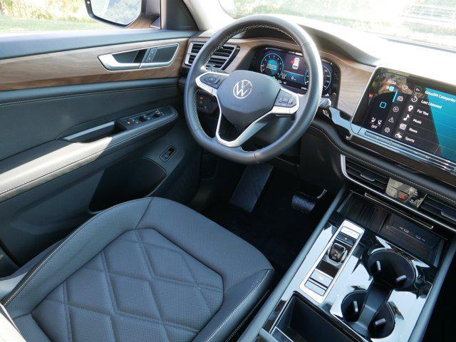 used 2025 Volkswagen Atlas car, priced at $34,377