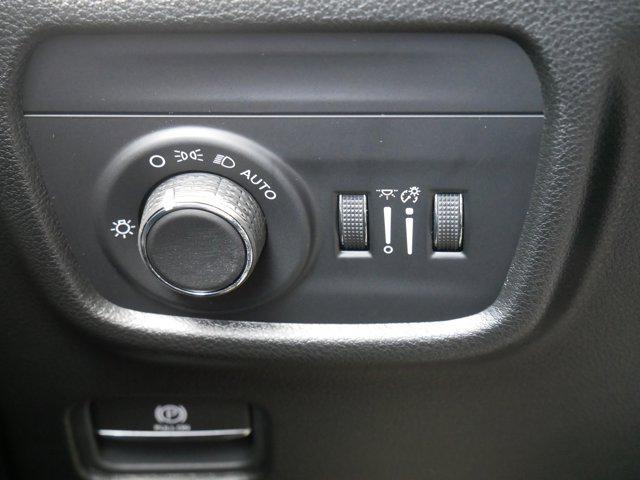 new 2025 Jeep Grand Cherokee L car, priced at $41,999