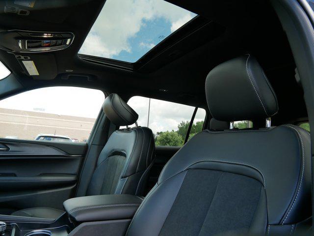 new 2025 Jeep Grand Cherokee L car, priced at $41,999