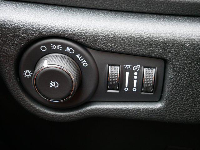 new 2026 Chrysler Pacifica car, priced at $53,749