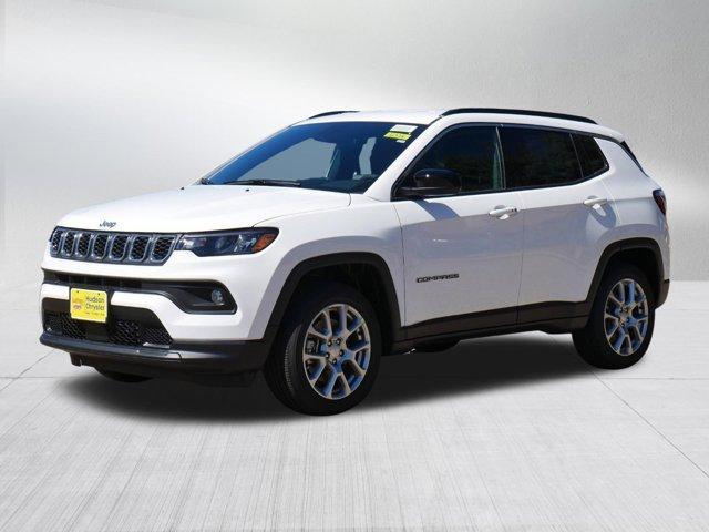 new 2024 Jeep Compass car, priced at $30,500