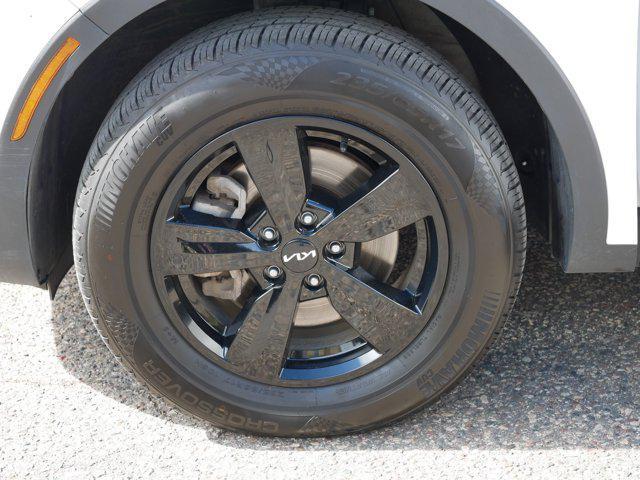 used 2023 Kia Sorento car, priced at $24,995
