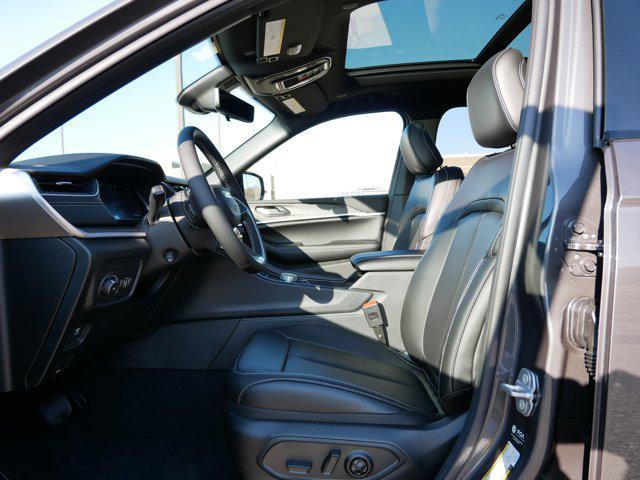 new 2025 Jeep Grand Cherokee car, priced at $49,999