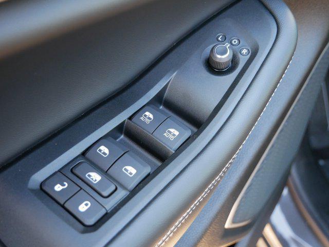 new 2025 Jeep Grand Cherokee car, priced at $49,999