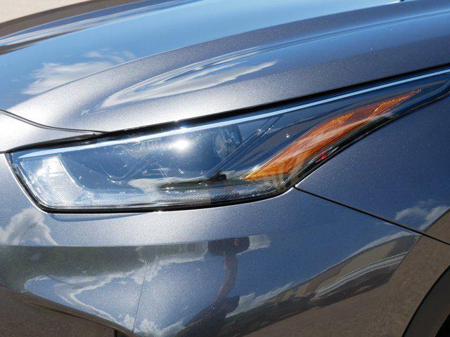 used 2021 Toyota Highlander car, priced at $27,489