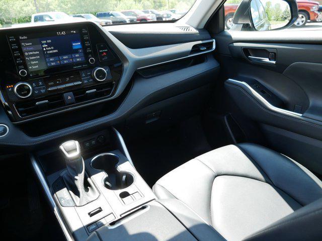 used 2021 Toyota Highlander car, priced at $27,489
