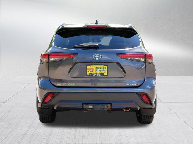 used 2021 Toyota Highlander car, priced at $27,489