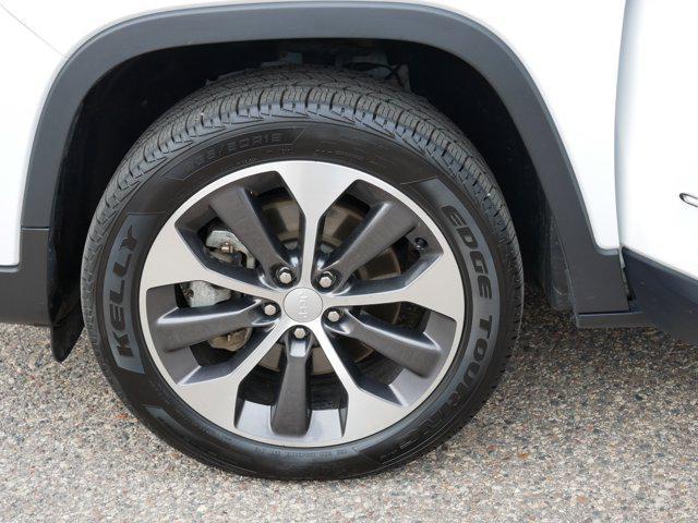 used 2022 Jeep Cherokee car, priced at $28,489