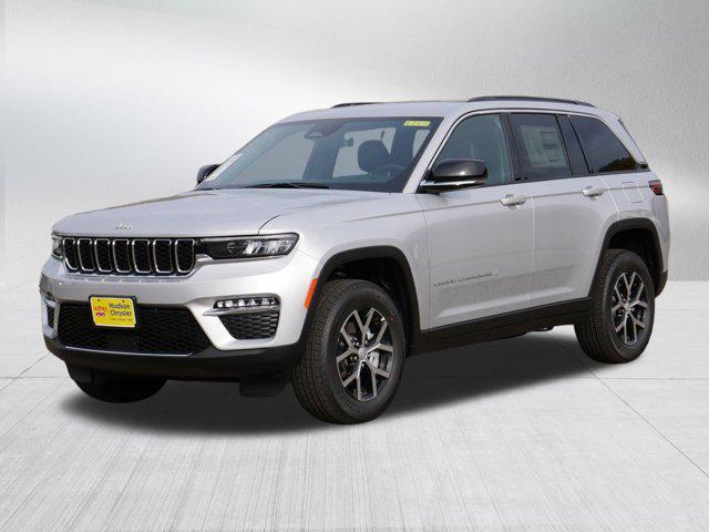 new 2025 Jeep Grand Cherokee car, priced at $42,999