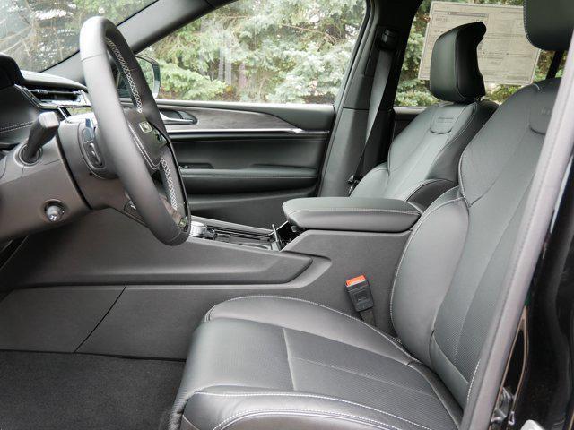 new 2025 Jeep Grand Cherokee car, priced at $59,499