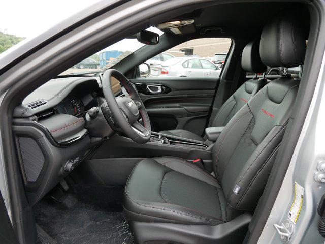 new 2025 Jeep Compass car, priced at $32,999