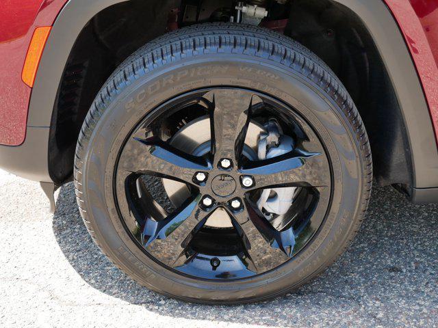 used 2024 Jeep Grand Cherokee car, priced at $43,788