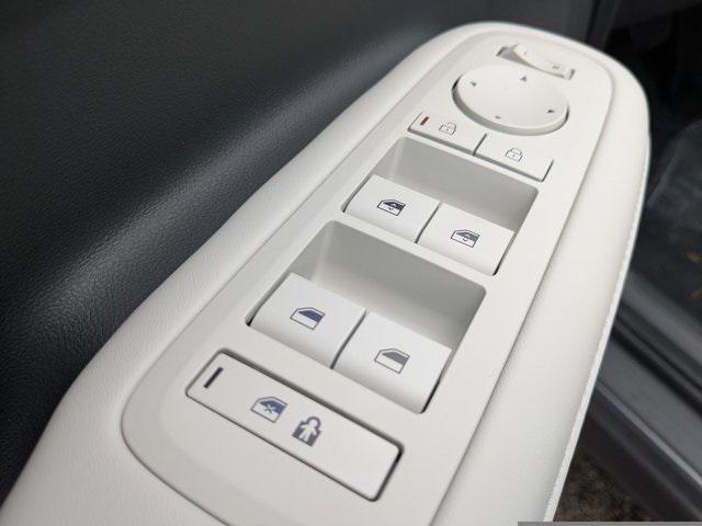 new 2025 Hyundai Santa Fe car, priced at $38,555