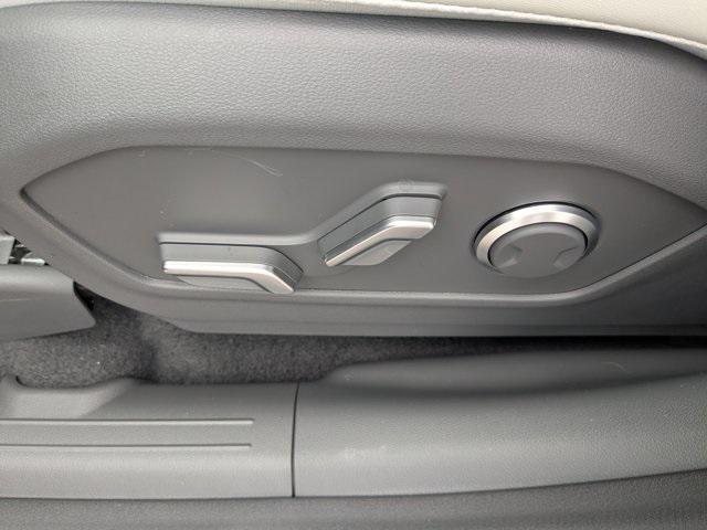 new 2025 Hyundai Santa Fe car, priced at $38,555