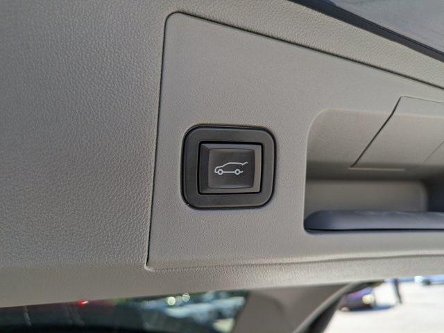 used 2019 Cadillac XT5 car, priced at $22,186