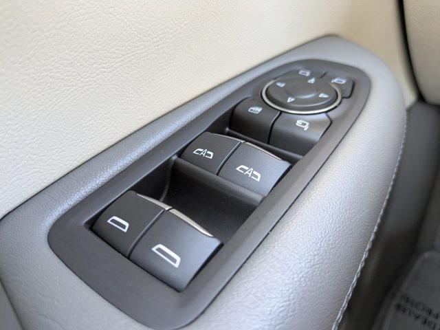 used 2019 Cadillac XT5 car, priced at $22,186