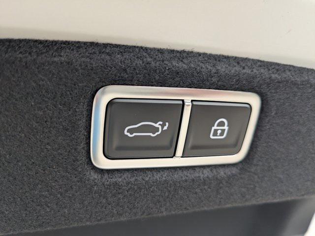 new 2025 Hyundai Sonata Hybrid car, priced at $39,780