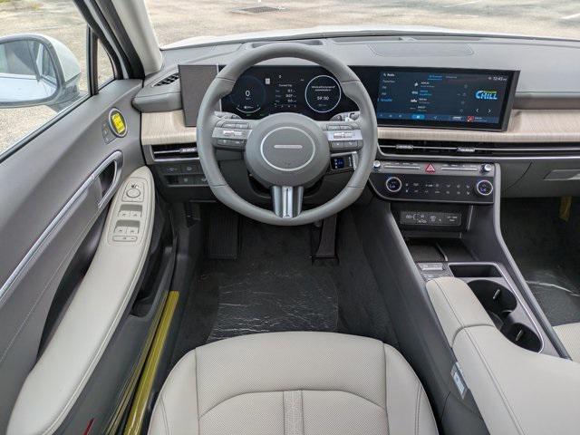 new 2025 Hyundai Sonata Hybrid car, priced at $38,488