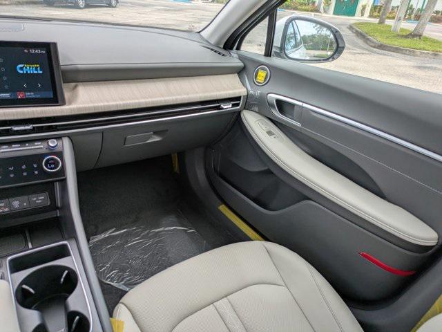 new 2025 Hyundai Sonata Hybrid car, priced at $38,488