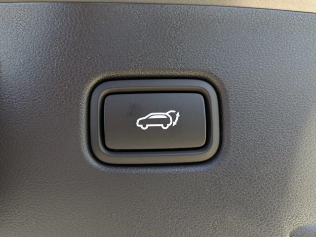 new 2025 Hyundai TUCSON Hybrid car, priced at $35,205