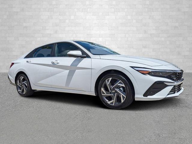 new 2025 Hyundai Elantra car, priced at $29,010