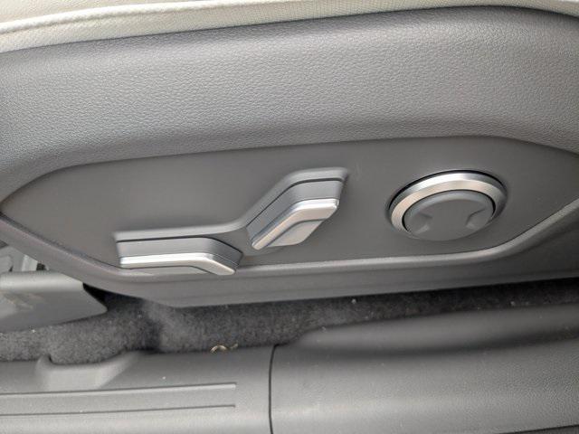 new 2025 Hyundai Santa Fe car, priced at $38,460