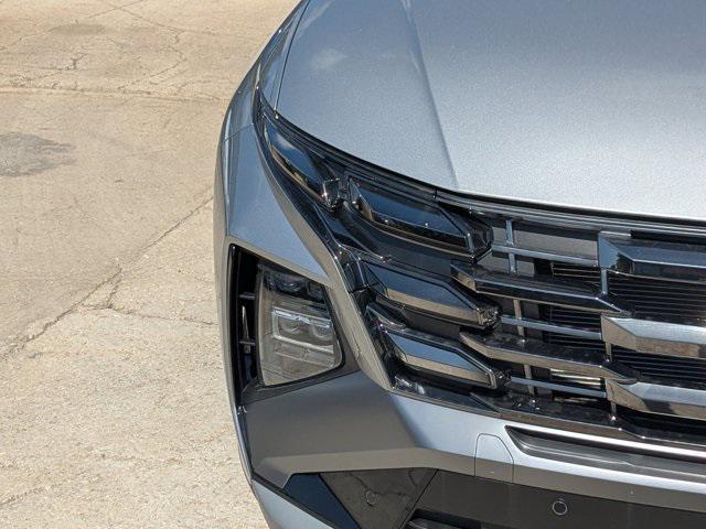 new 2025 Hyundai TUCSON Hybrid car, priced at $43,885