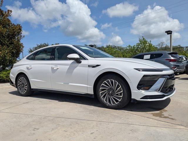 new 2025 Hyundai Sonata Hybrid car, priced at $39,775