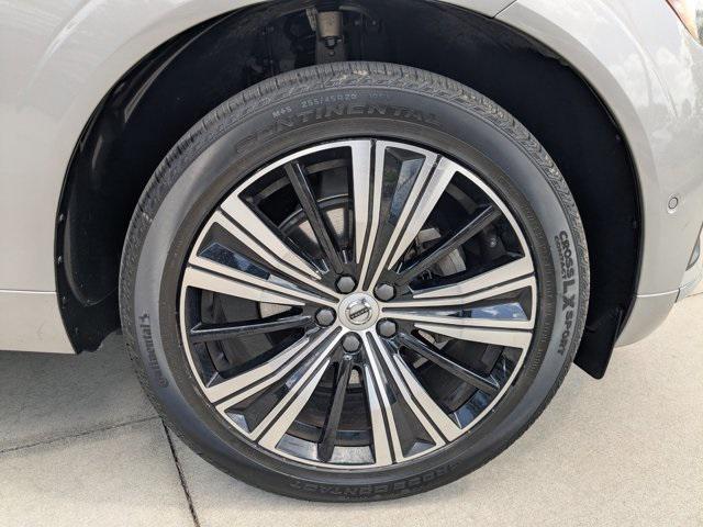 used 2022 Volvo XC60 car, priced at $33,992