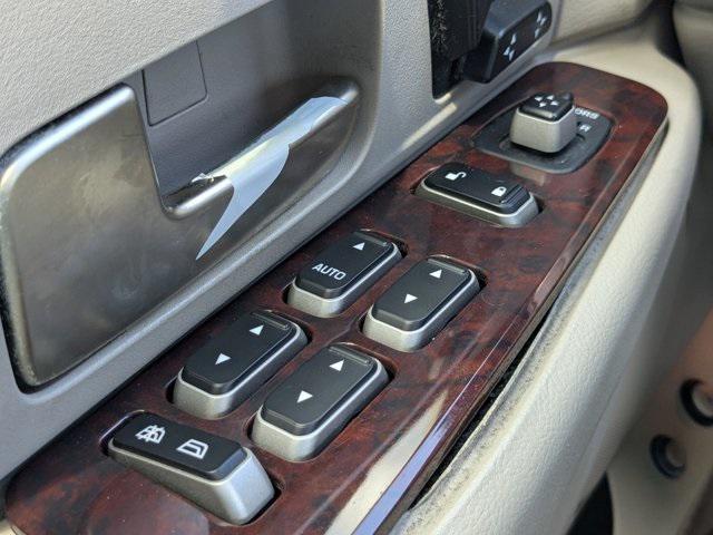 used 2007 Lincoln Town Car car, priced at $3,950