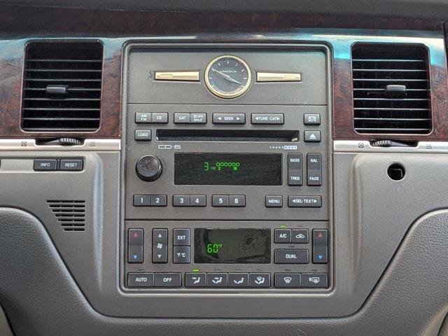 used 2007 Lincoln Town Car car, priced at $3,950