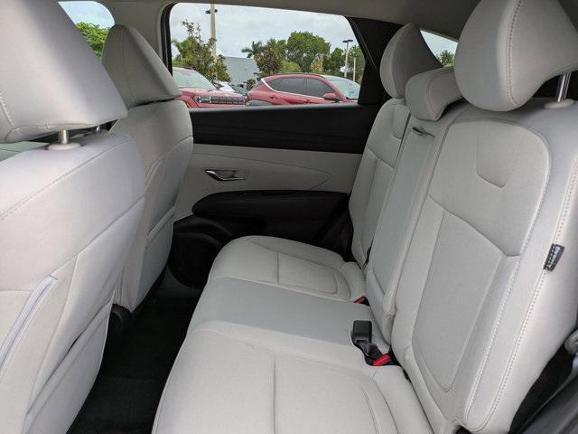 new 2025 Hyundai TUCSON Hybrid car, priced at $33,375