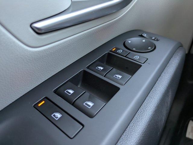 new 2025 Hyundai TUCSON Hybrid car, priced at $35,505