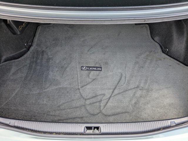 used 2004 Lexus ES 330 car, priced at $6,312
