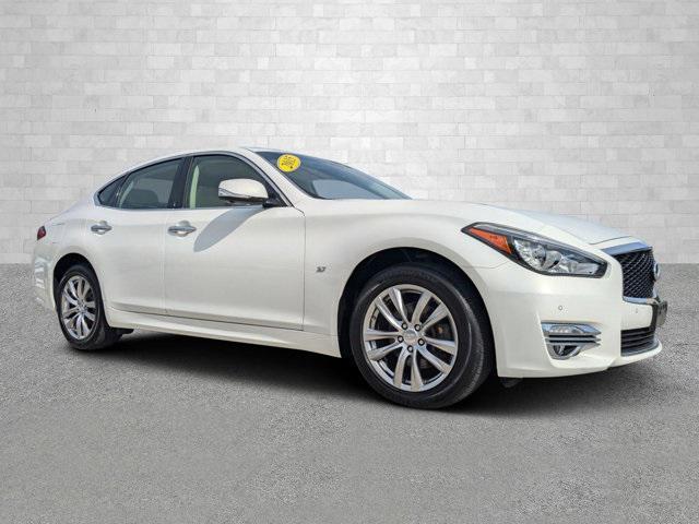 used 2015 INFINITI Q70 car, priced at $17,522