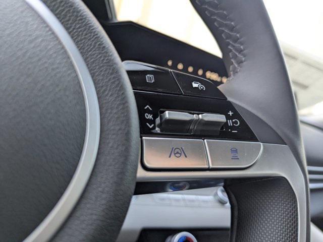new 2025 Hyundai Elantra car, priced at $28,685