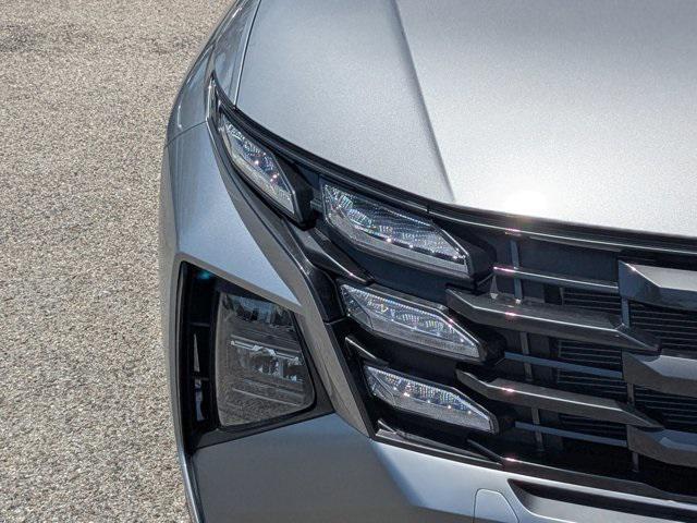 new 2025 Hyundai TUCSON Hybrid car, priced at $39,084