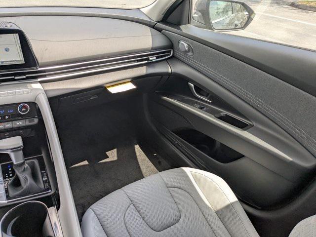 new 2025 Hyundai Elantra car, priced at $31,660
