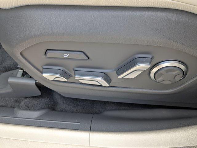 new 2025 Hyundai Santa Fe car, priced at $49,159