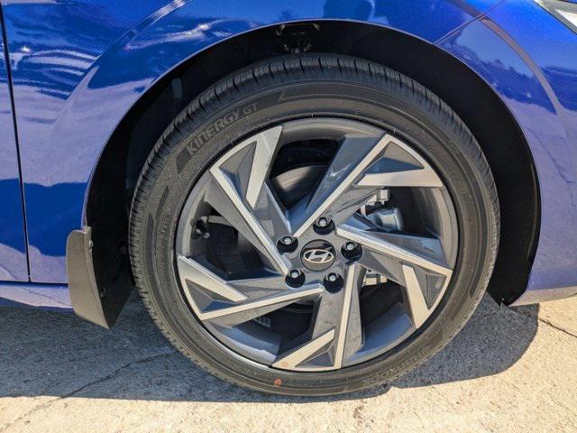 new 2025 Hyundai Elantra car, priced at $27,505