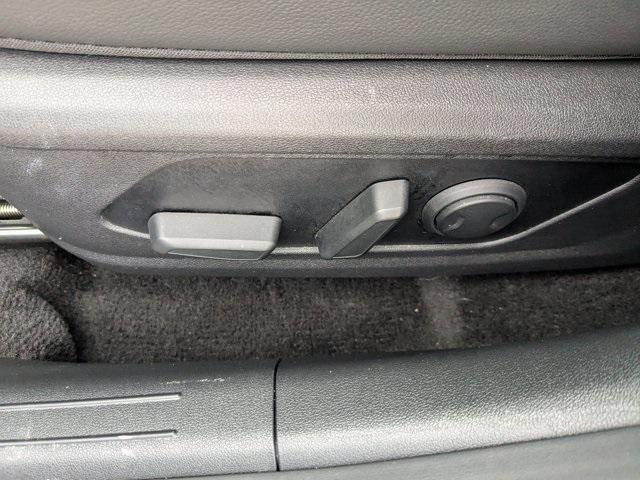 used 2022 Hyundai Elantra car, priced at $19,364
