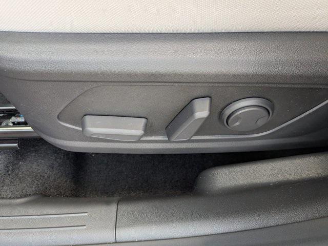 new 2025 Hyundai TUCSON Hybrid car, priced at $36,110