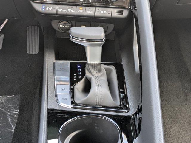 new 2025 Hyundai Elantra car, priced at $31,660