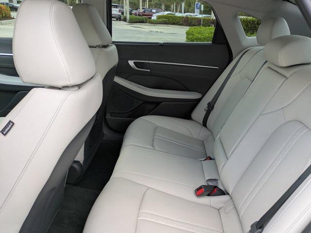 new 2025 Hyundai Sonata Hybrid car, priced at $36,927