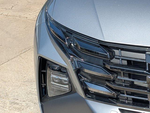 new 2025 Hyundai TUCSON Hybrid car, priced at $43,375